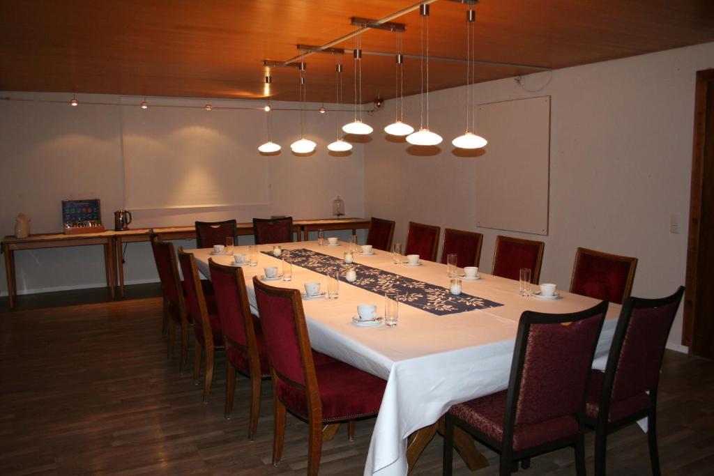 Hinter Den Spiegeln Hotel Heimbach Exterior photo