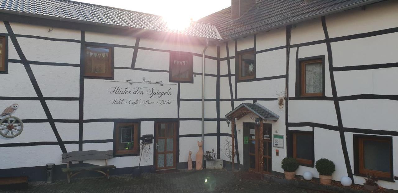 Hinter Den Spiegeln Hotel Heimbach Exterior photo